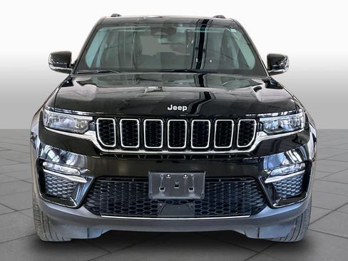 Used 2023 Jeep Grand Cherokee Limited RWD image 3