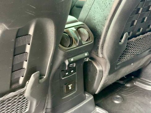 Used 2021 Jeep Wrangler Unlimited Rubicon w/ Steel Bumper Group AWD/4WD image 12