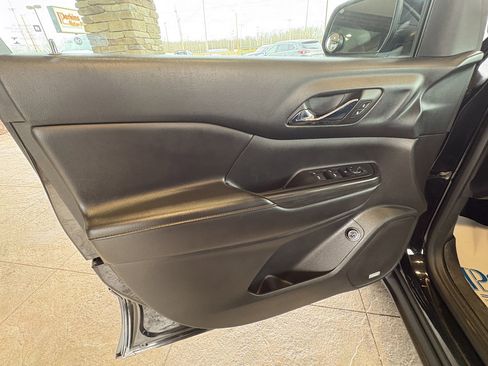 Used 2017 GMC Acadia SLE w/ Driver Alert Package I image 22