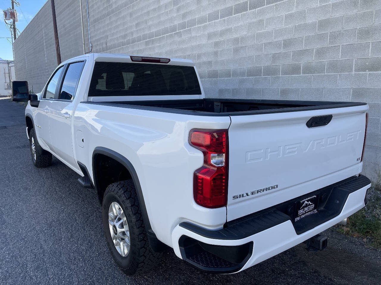 Used 2024 Chevrolet Silverado 2500 LT w/ Convenience Package AWD/4WD image 16