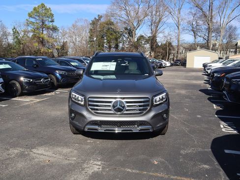 New 2026 Mercedes-Benz GLB 250 4MATIC image 7