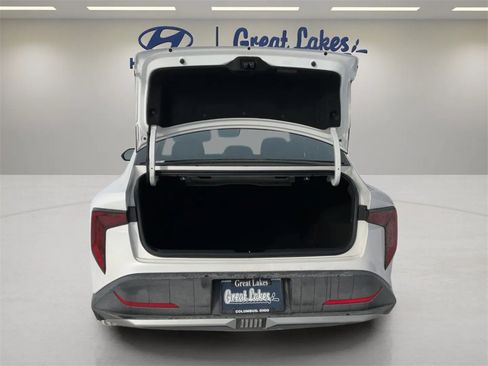 Used 2025 Kia K4 EX image 10