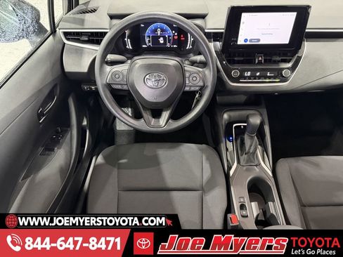 Used 2026 Toyota Corolla LE image 14