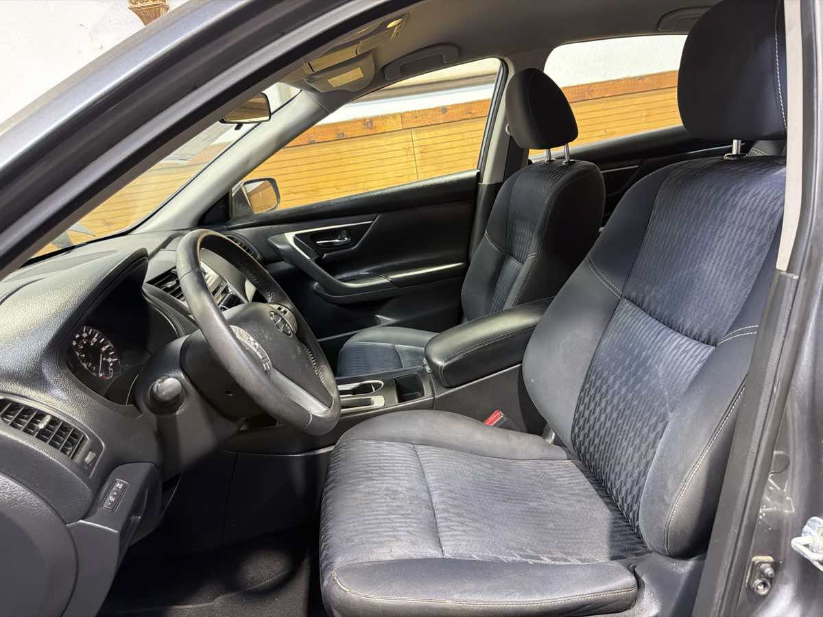 Used 2017 Nissan Altima 2.5 SV FWD image 16