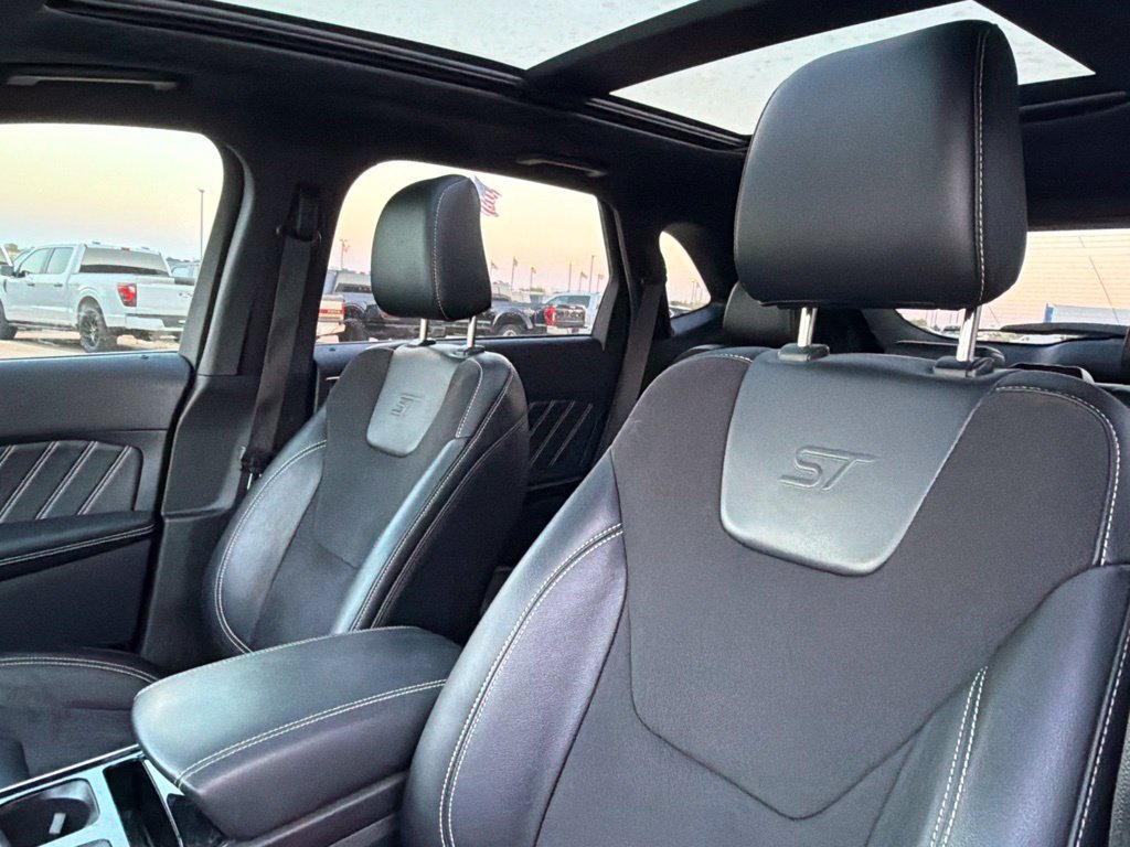 Used 2020 Ford Edge ST w/ Equipment Group 401A AWD/4WD image 25