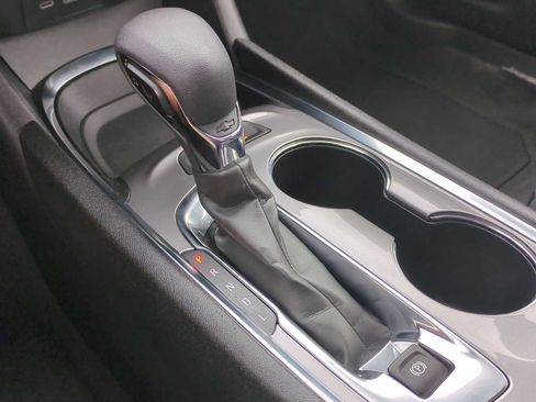 Used 2024 Chevrolet Malibu LT image 16