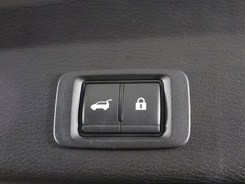 Used 2024 Mitsubishi Outlander SE image 18