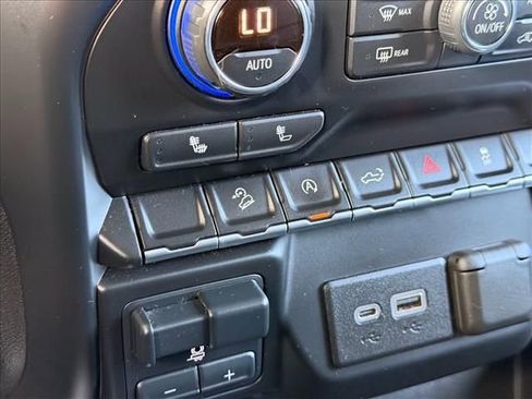 Used 2020 Chevrolet Silverado 1500 RST w/ All-Star Edition image 18