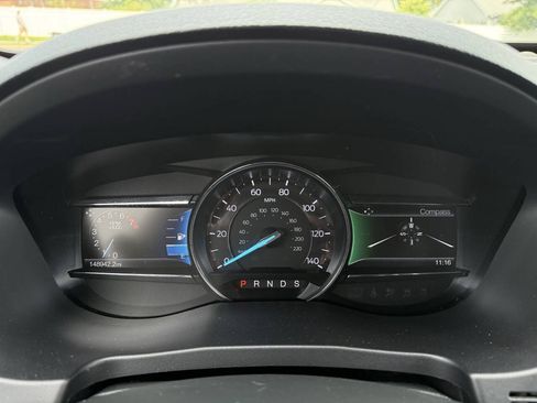 Used 2018 Ford Explorer XLT w/ Equipment Group 202A FWD image 20