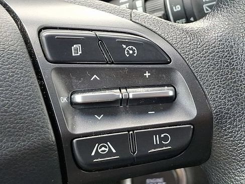 Certified 2023 Hyundai Kona SEL AWD/4WD image 22