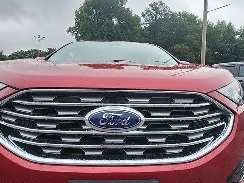 Used 2020 Ford Edge Titanium AWD/4WD image 6