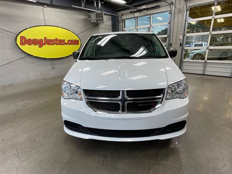 Used 2020 Dodge Grand Caravan SE FWD image 9