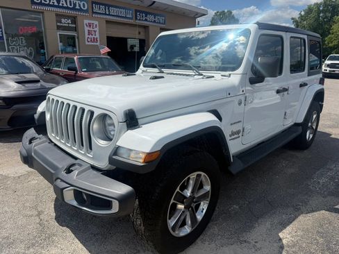 Used 2020 Jeep Wrangler Unlimited Sahara AWD/4WD image 2