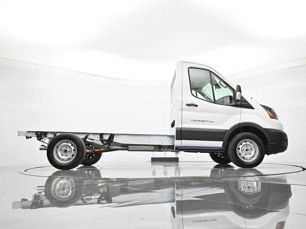 New 2025 Ford Transit 250 w/ Upfitter Package RWD image 34