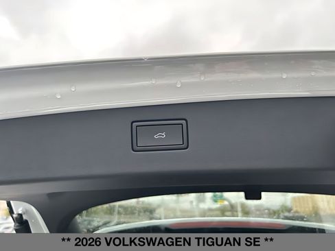New 2026 Volkswagen Tiguan SE AWD/4WD image 16