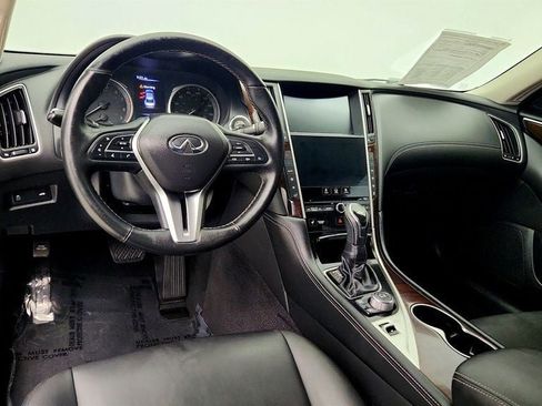 Used 2018 INFINITI Q50 Luxe w/ Essential Package (3.0T Luxe) AWD/4WD image 13
