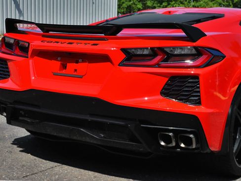 Used 2021 Chevrolet Corvette Stingray Premium Cpe w/ Z51 Performance Package RWD image 13