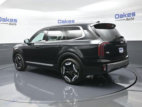New 2025 Kia Telluride EX w/ EX Captain's Chair Package image 6