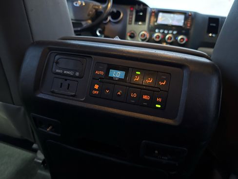 Used 2012 Toyota Sequoia Limited image 29