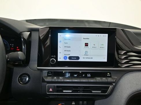 Used 2025 Toyota Camry LE w/ Convenience Package FWD image 9
