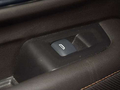 Used 2024 GMC Yukon AT4 w/ Technology Package image 49