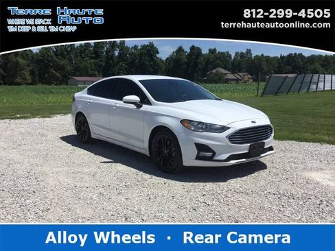 Used 2019 Ford Fusion SE w/ Equipment Group 151A FWD image 1