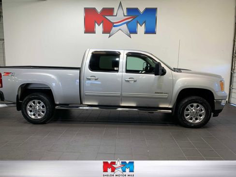 Used 2011 GMC Sierra 3500 SLT w/ SLT Convenience Package image 1
