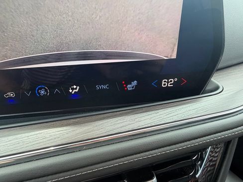 Used 2025 Chevrolet Tahoe LT AWD/4WD image 44