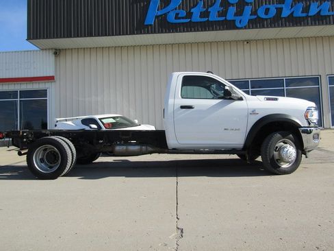 Used 2022 RAM 5500 Tradesman AWD/4WD image 2