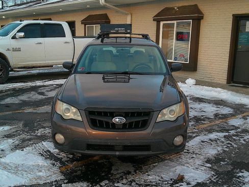 Used 2009 Subaru Outback 2.5i Special Edition image 9