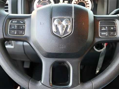 Used 2018 RAM 2500 Tradesman w/ Chrome Appearance Group image 15