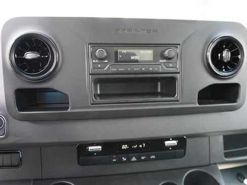 Used 2024 Mercedes-Benz Sprinter 4500 image 23
