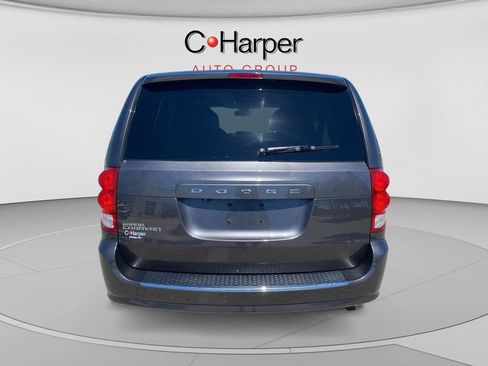 Used 2019 Dodge Grand Caravan SE FWD image 4