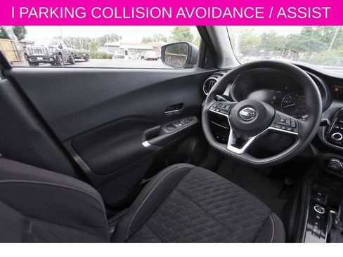 Used 2021 Nissan Kicks SV FWD image 9