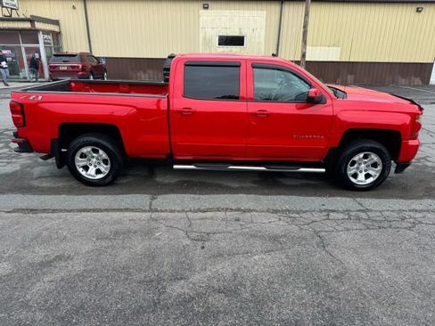 Used 2018 Chevrolet Silverado 1500 LT w/ All Star Edition AWD/4WD image 4