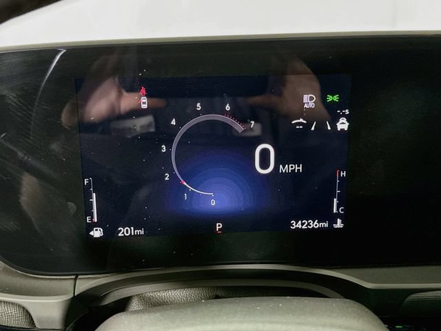 Used 2025 Buick Envista Sport Touring w/ Convenience I Package FWD image 13