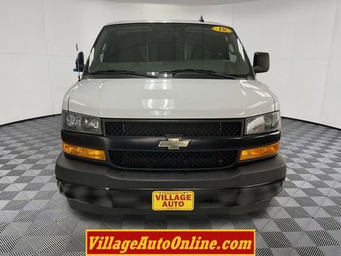 Used 2018 Chevrolet Express 2500 w/ Driver Convenience Package image 6