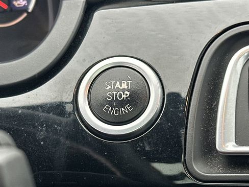 Used 2011 BMW 750i image 31