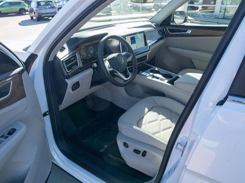 New 2026 Volkswagen Atlas SE image 18