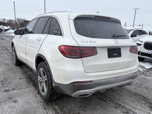 Used 2022 Mercedes-Benz GLC 300 4MATIC image 4