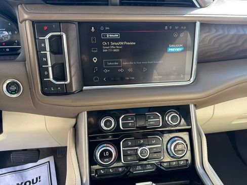 Used 2023 GMC Yukon Denali AWD/4WD image 30