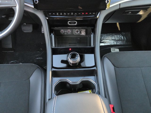 New 2027 Jeep Grand Cherokee Altitude RWD image 17