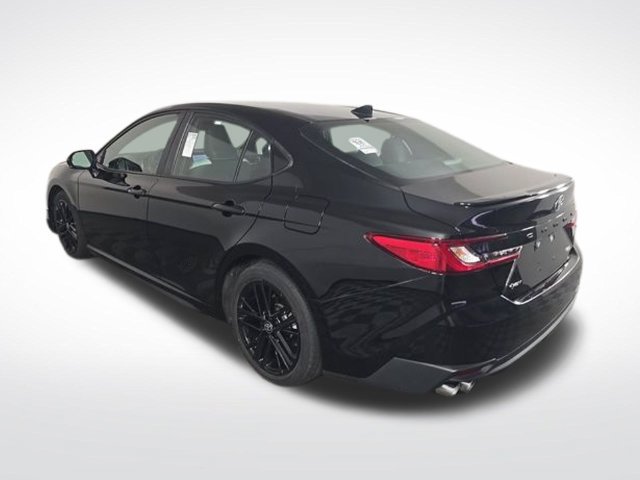 Used 2025 Toyota Camry SE FWD image 7