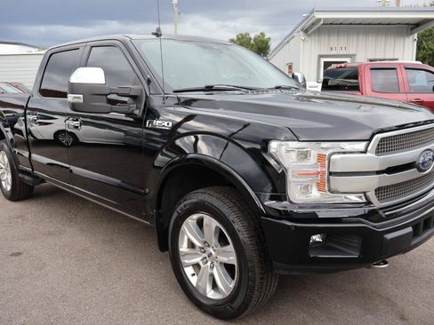 Used 2018 Ford F150 Platinum w/ Equipment Group 701A Luxury AWD/4WD image 3