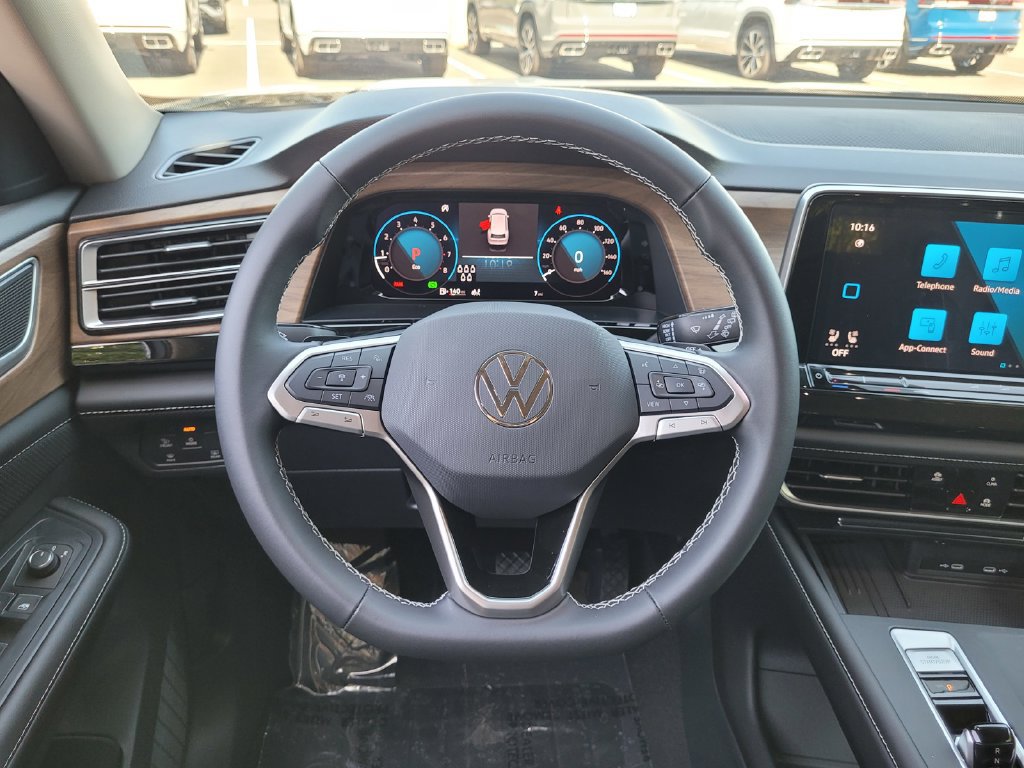 New 2026 Volkswagen Atlas SE FWD image 17