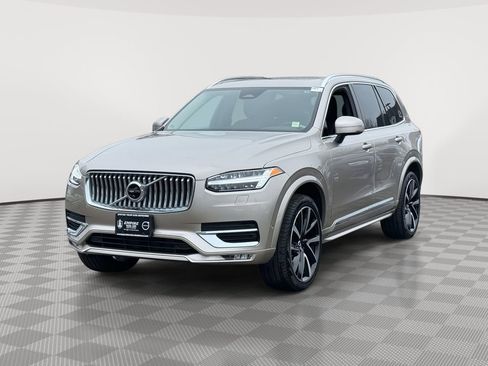 Certified 2023 Volvo XC90 B6 Plus image 2