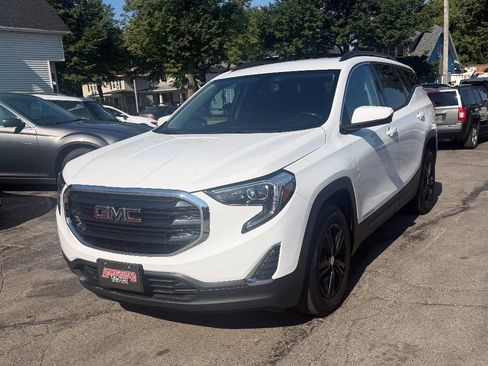 Used 2019 GMC Terrain SLE w/ Driver Convenience Package AWD/4WD image 2