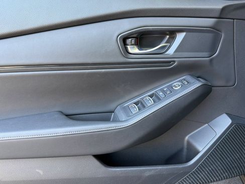 Used 2023 Honda Accord Sport image 12