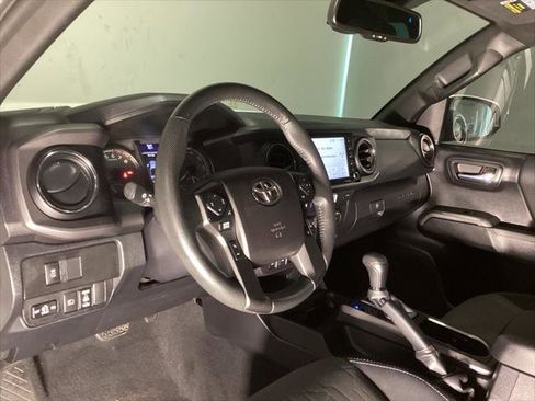 Certified 2021 Toyota Tacoma TRD Off-Road w/ Technology Package image 10