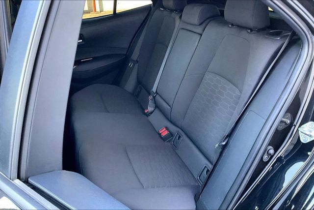 Used 2025 Toyota Corolla SE w/ SE Package FWD image 25